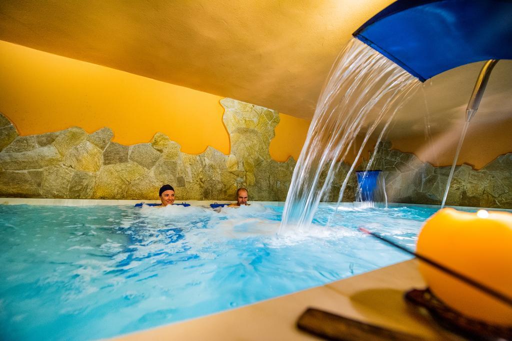 Apartamentos La Venta Del Charco Cardeña Quarto foto