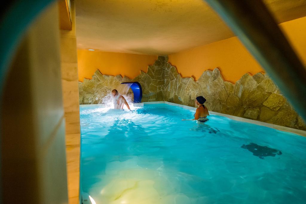Apartamentos La Venta Del Charco Cardeña Quarto foto