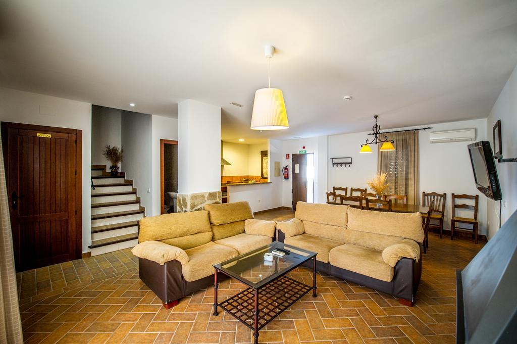 Apartamentos La Venta Del Charco Cardeña Quarto foto