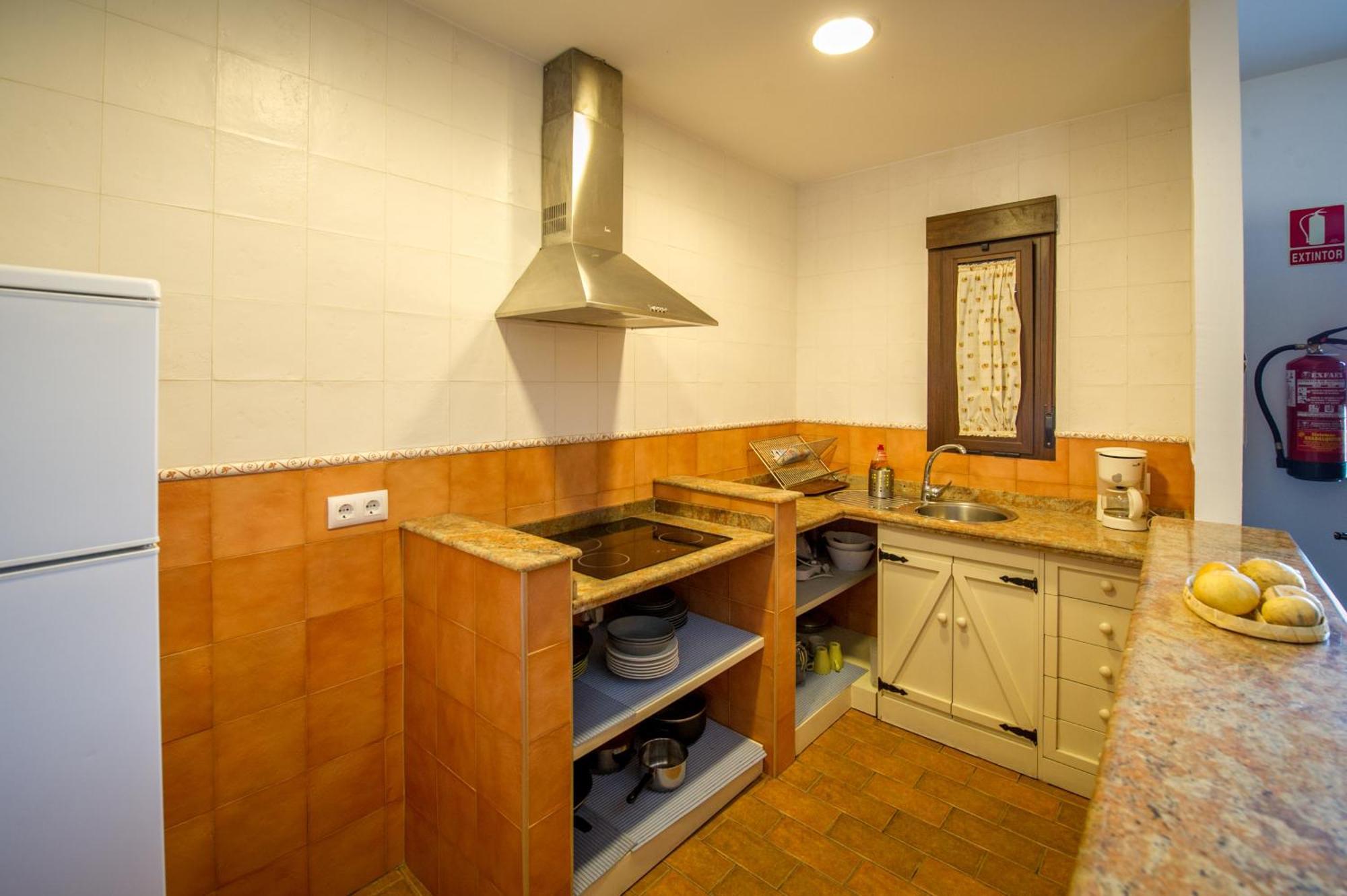 Apartamentos La Venta Del Charco Cardeña Quarto foto